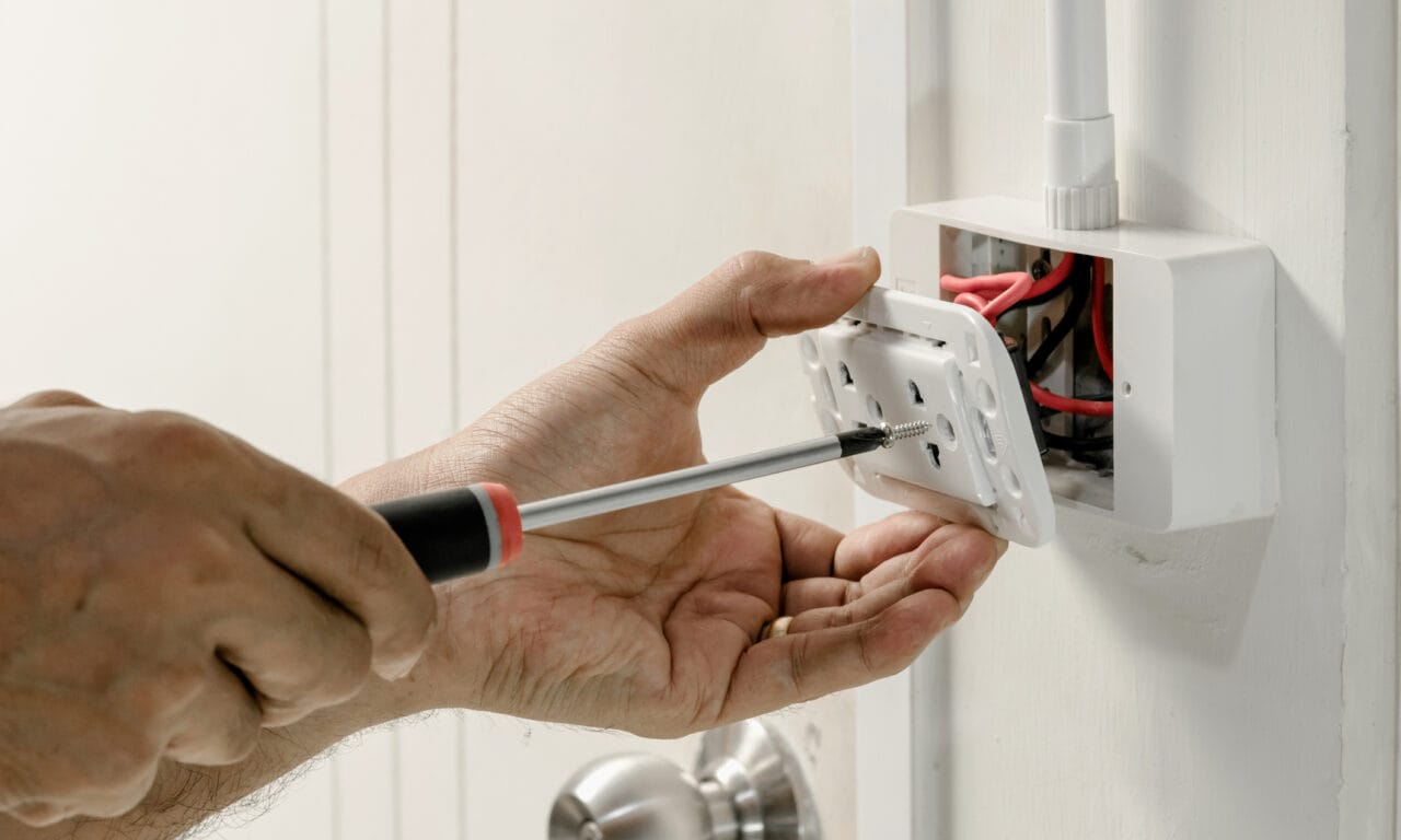 🔧 Branchement d’un bouton poussoir simplifié