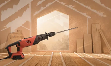 Quelle scie sabre Milwaukee choisir selon votre usage